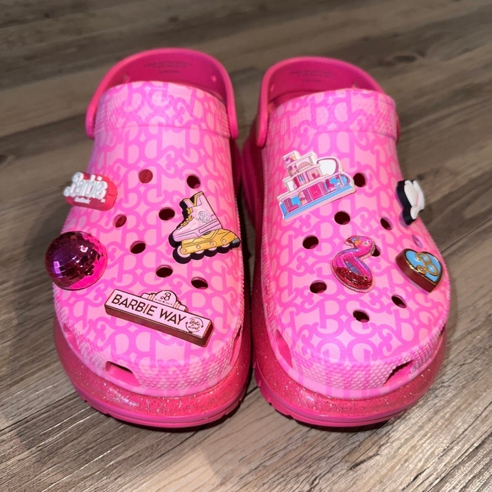 Barbie Crocs - Picture 2 of 4